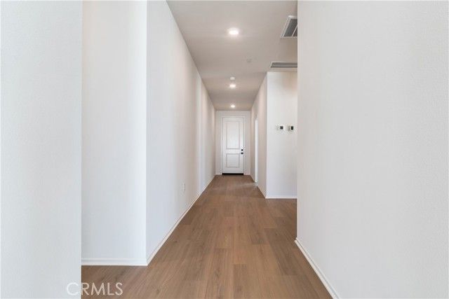 1577 E Houlguin Street, Lancaster, CA 93535