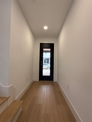 7336 Flyers Way, Dallas, TX 75235