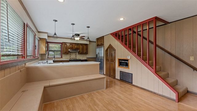 2322 Cheyenne Trail, Springdale, AR 72762