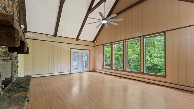 2322 Cheyenne Trail, Springdale, AR 72762