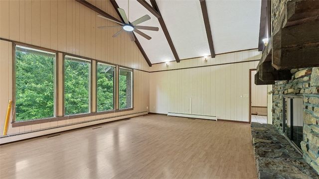 2322 Cheyenne Trail, Springdale, AR 72762