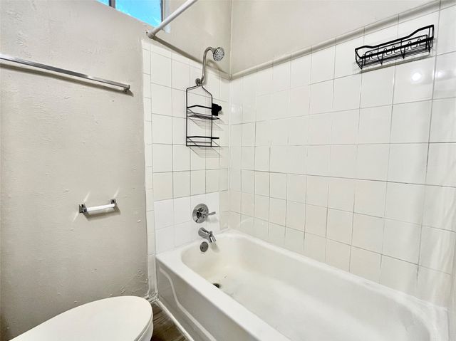 521 W Collins Street, Denton, TX 76201