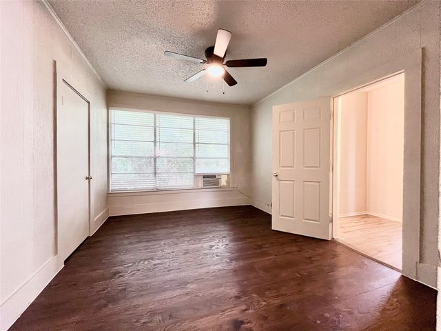 521 W Collins Street, Denton, TX 76201