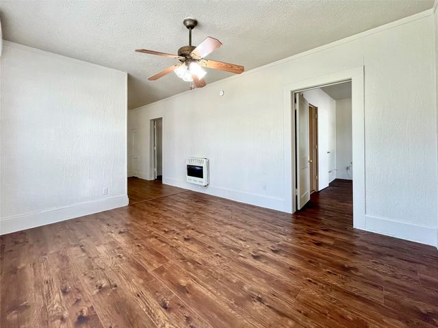 521 W Collins Street, Denton, TX 76201