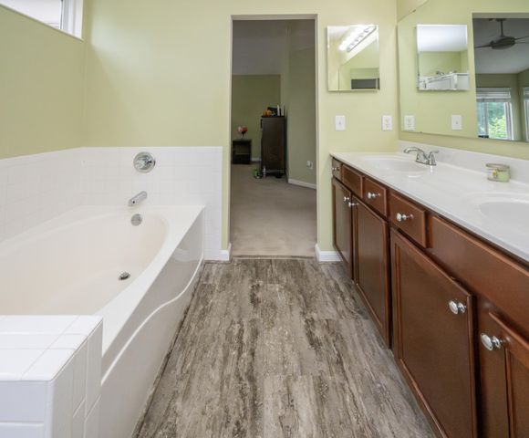 7025 Running Fox Court, Florence, KY 41042