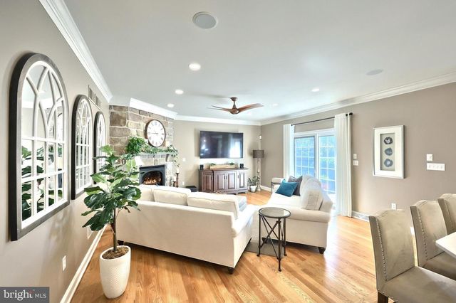 1361 WICKLOW DR, York, PA 17404