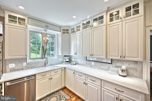 1361 WICKLOW DR, York, PA 17404