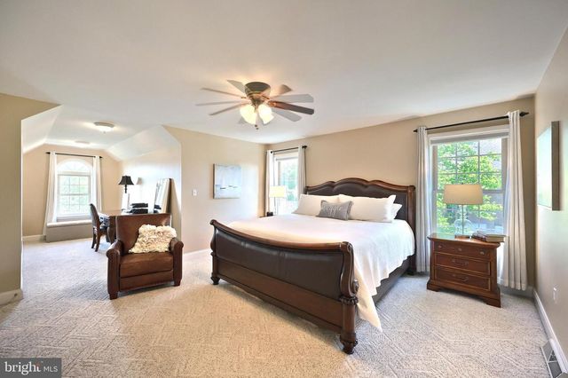 1361 WICKLOW DR, York, PA 17404
