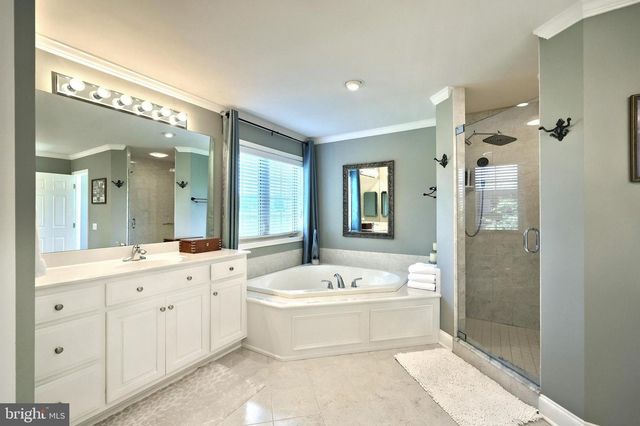 1361 WICKLOW DR, York, PA 17404