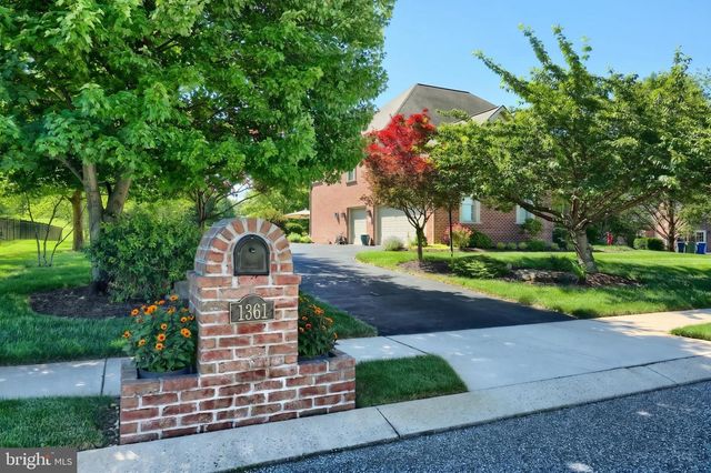 1361 WICKLOW DR, York, PA 17404