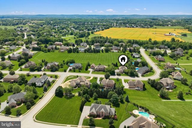 1361 WICKLOW DR, York, PA 17404
