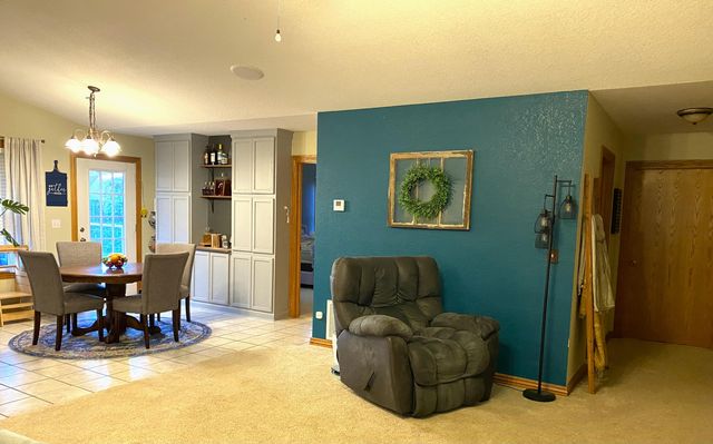 151 Park Valley Court, Anderson, MO 64831