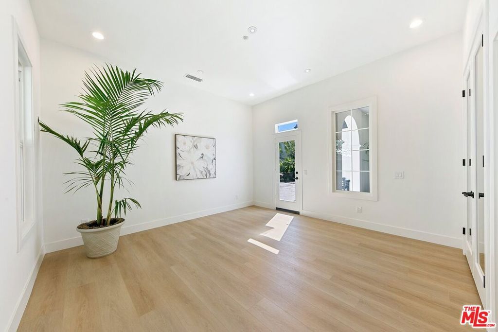 367 Loire Valley Drive, Simi Valley, CA 93065 — photo 5