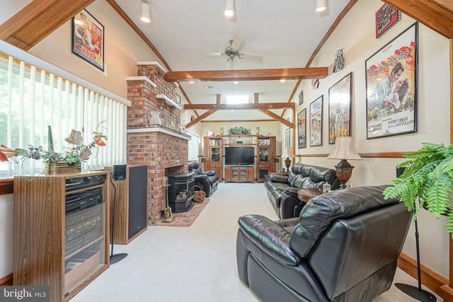 9 GEMINI CT, Sewell, NJ 08080