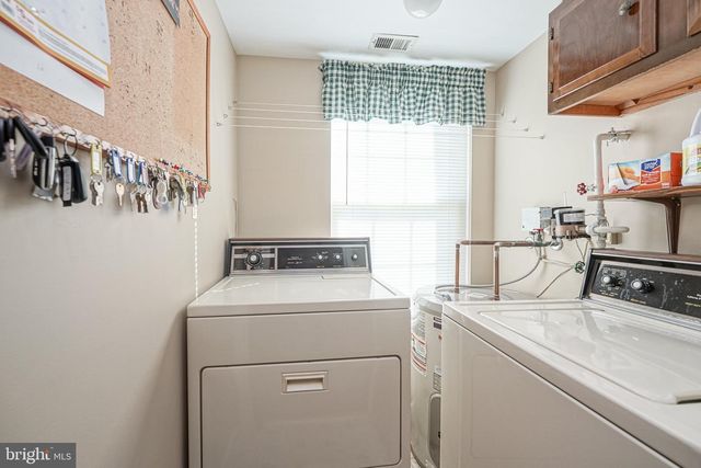 9 GEMINI CT, Sewell, NJ 08080