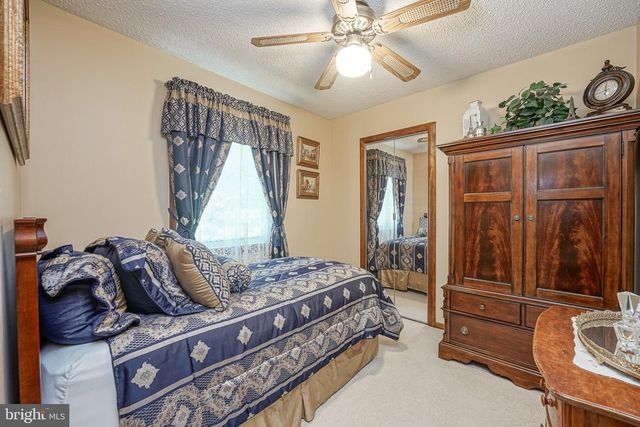 9 GEMINI CT, Sewell, NJ 08080