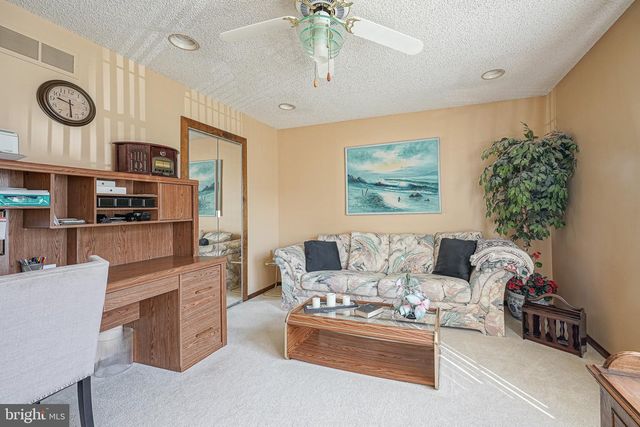 9 GEMINI CT, Sewell, NJ 08080