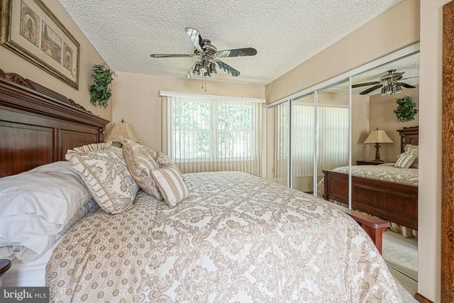 9 GEMINI CT, Sewell, NJ 08080