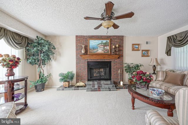 9 GEMINI CT, Sewell, NJ 08080