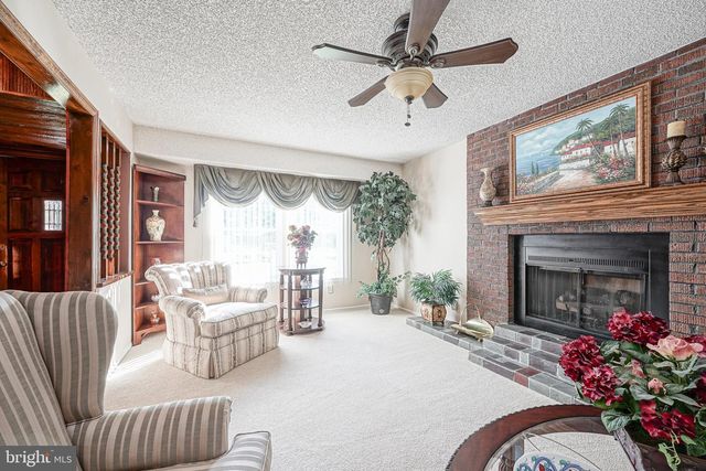 9 GEMINI CT, Sewell, NJ 08080