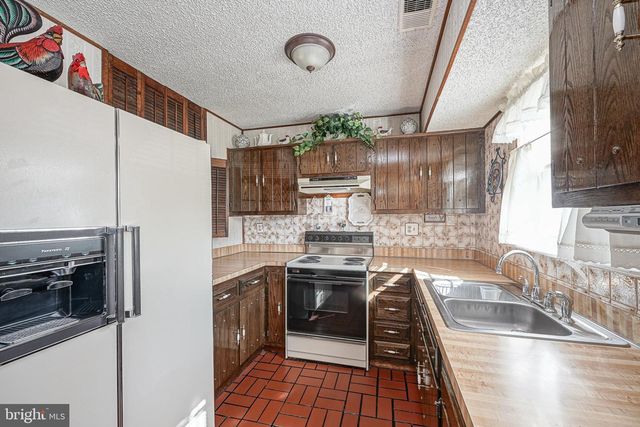9 GEMINI CT, Sewell, NJ 08080