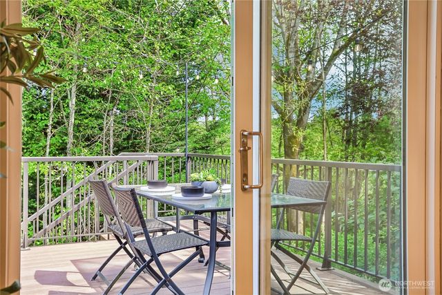 10816 183rd Avenue NE, Redmond, WA 98052