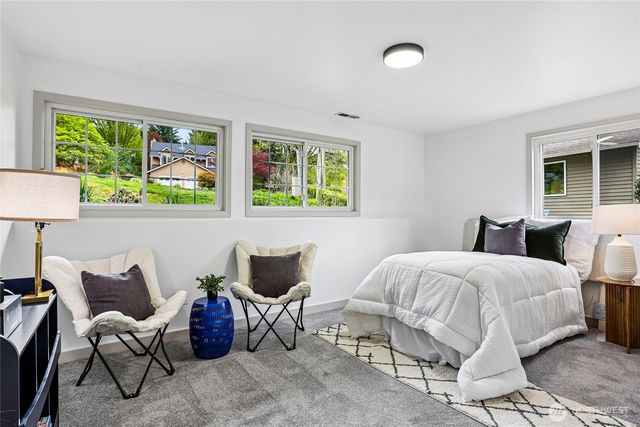 10816 183rd Avenue NE, Redmond, WA 98052