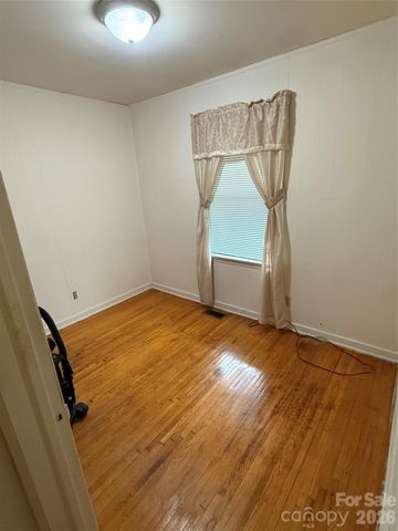 2912 Coronet Way, Charlotte, NC 28208