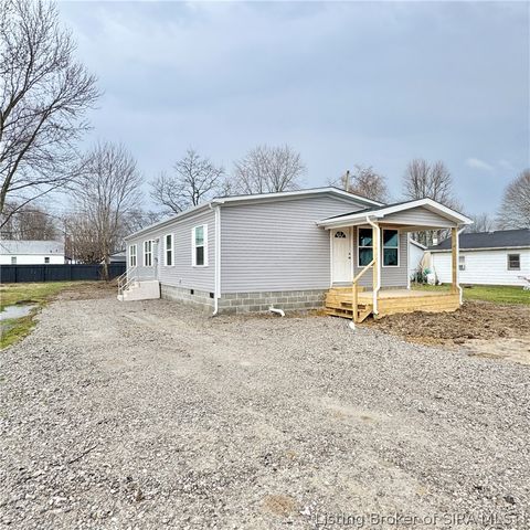 377 S Second Street, Austin, IN 47102