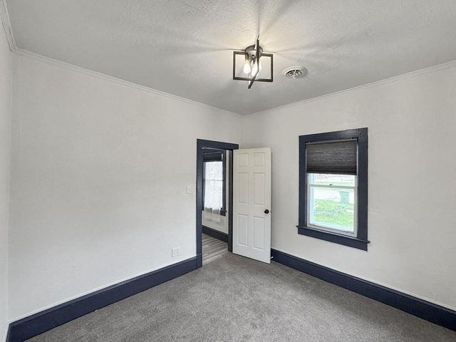109 E 1ST STREET, Kimberly, WI 54136