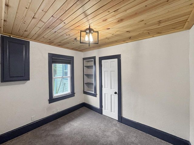 109 E 1ST STREET, Kimberly, WI 54136