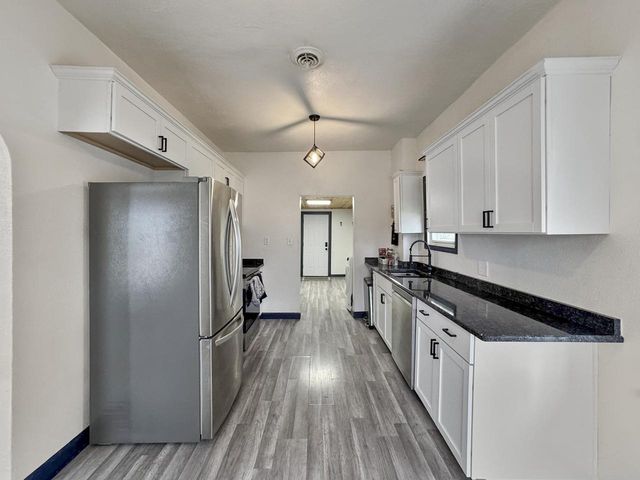 109 E 1ST STREET, Kimberly, WI 54136