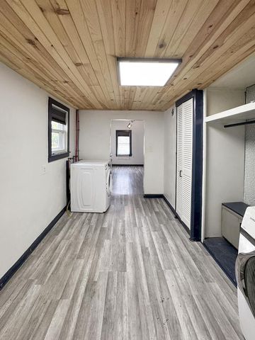 109 E 1ST STREET, Kimberly, WI 54136