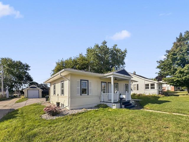 109 E 1ST STREET, Kimberly, WI 54136