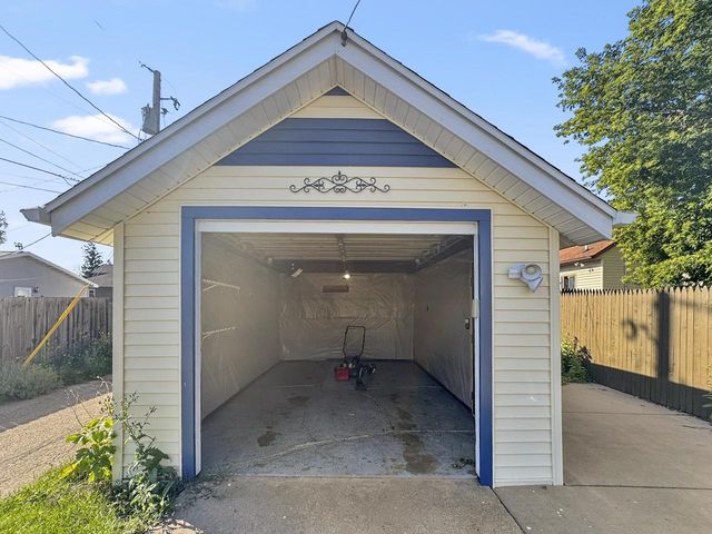 109 E 1ST STREET, Kimberly, WI 54136