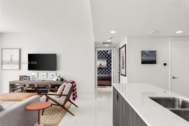 665 NE 25th St 2102, Miami, FL 33137