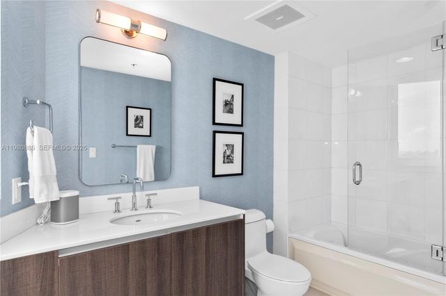 665 NE 25th St 2102, Miami, FL 33137