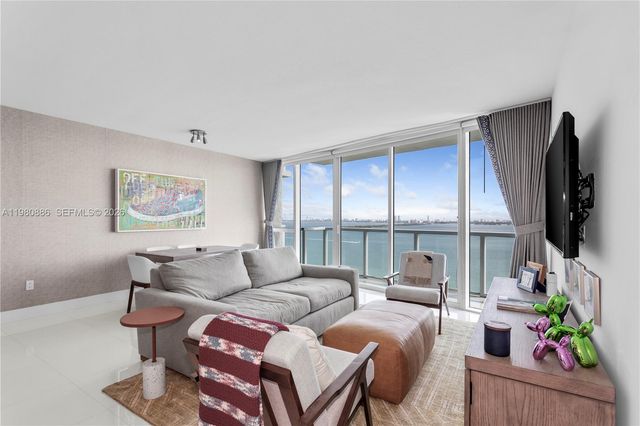 665 NE 25th St 2102, Miami, FL 33137