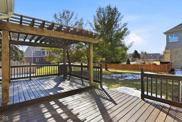 370 Shades Court, Carmel, IN 46032