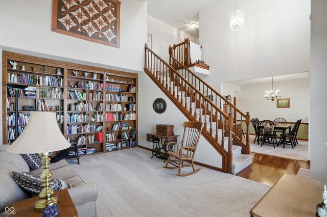 370 Shades Court, Carmel, IN 46032