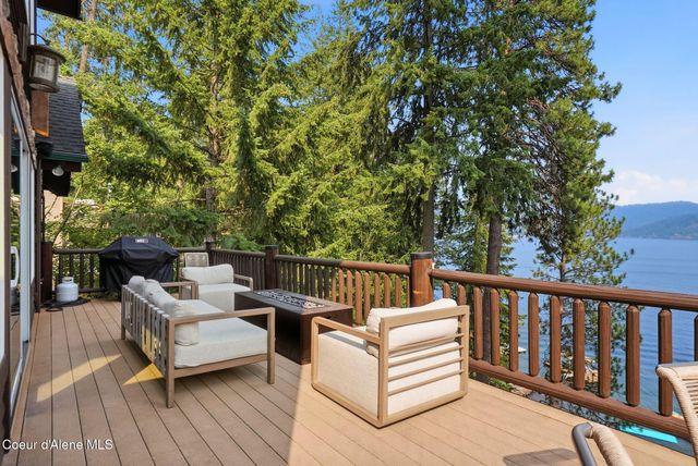6662 W ROCKFORD BAY RD, Coeur D'alene, ID 83814