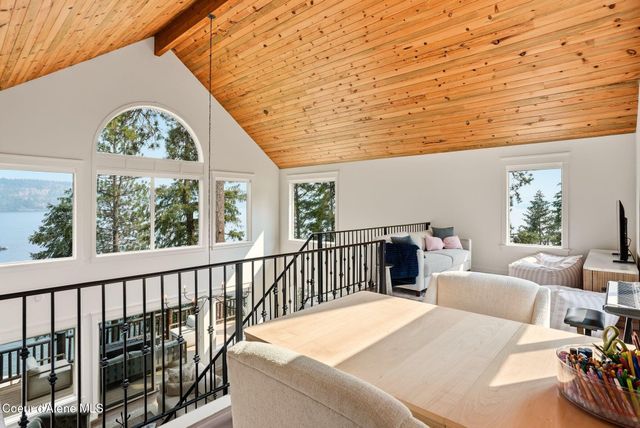6662 W ROCKFORD BAY RD, Coeur D'alene, ID 83814