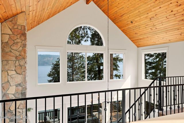 6662 W ROCKFORD BAY RD, Coeur D'alene, ID 83814