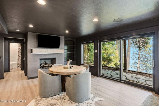 6662 W ROCKFORD BAY RD, Coeur D'alene, ID 83814