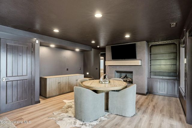 6662 W ROCKFORD BAY RD, Coeur D'alene, ID 83814