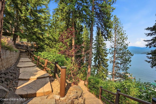 6662 W ROCKFORD BAY RD, Coeur D'alene, ID 83814