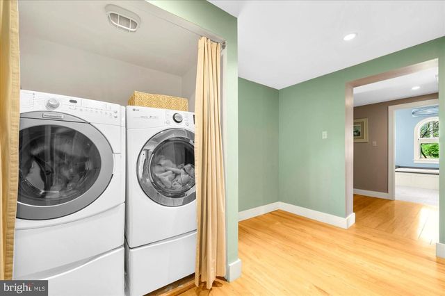 63 HAMPSHIRE, Sinking Spring, PA 19608