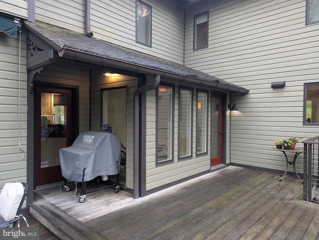 63 HAMPSHIRE, Sinking Spring, PA 19608