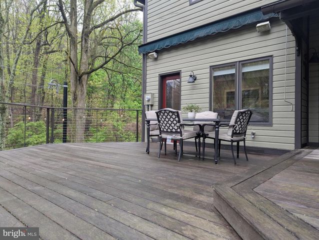 63 HAMPSHIRE, Sinking Spring, PA 19608