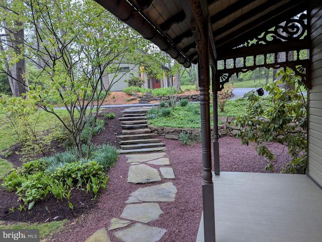 63 HAMPSHIRE, Sinking Spring, PA 19608